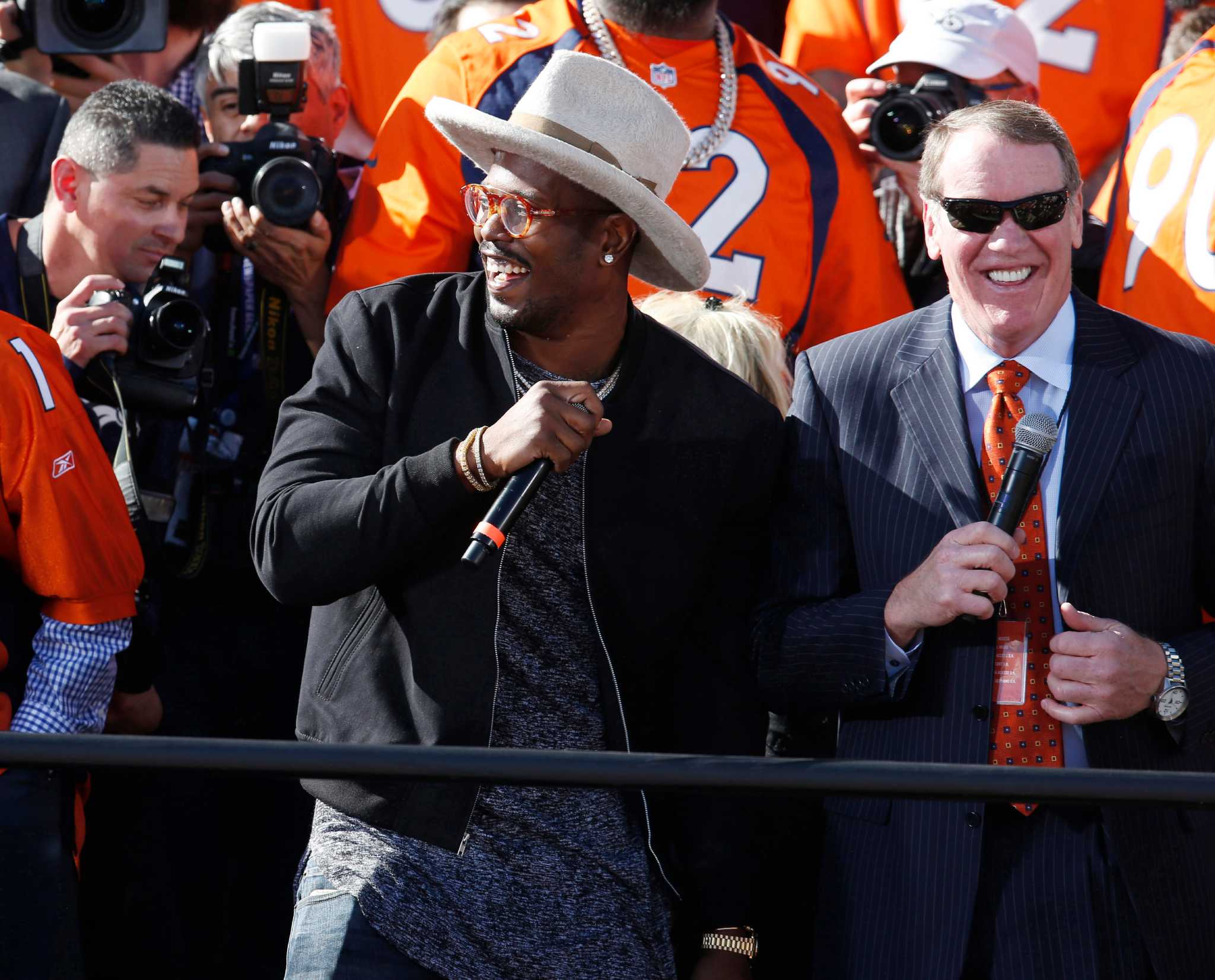 Browns Troll Von Miller After Win Over Broncos