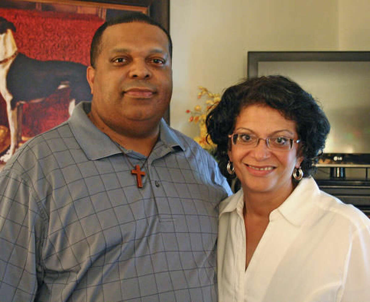 Junction City pastor has special bond with favorite bird