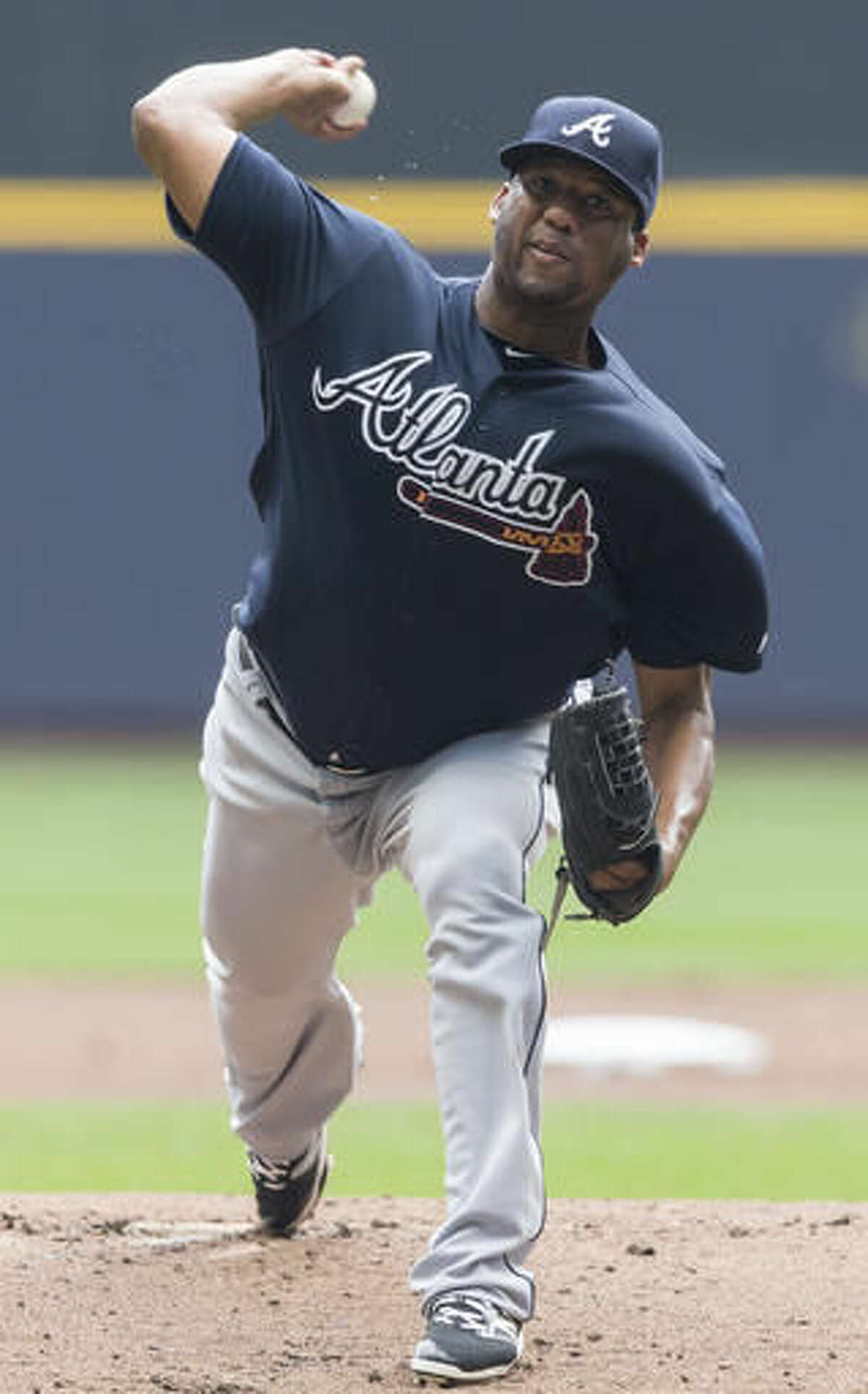Atlanta Braves' Roberto Hernandez pitches to a Milwaukee Brewers' batter during the first inning of a baseball game Thursday, Aug. 11, 2016, in Milwaukee. (AP Photo/Tom Lynn)