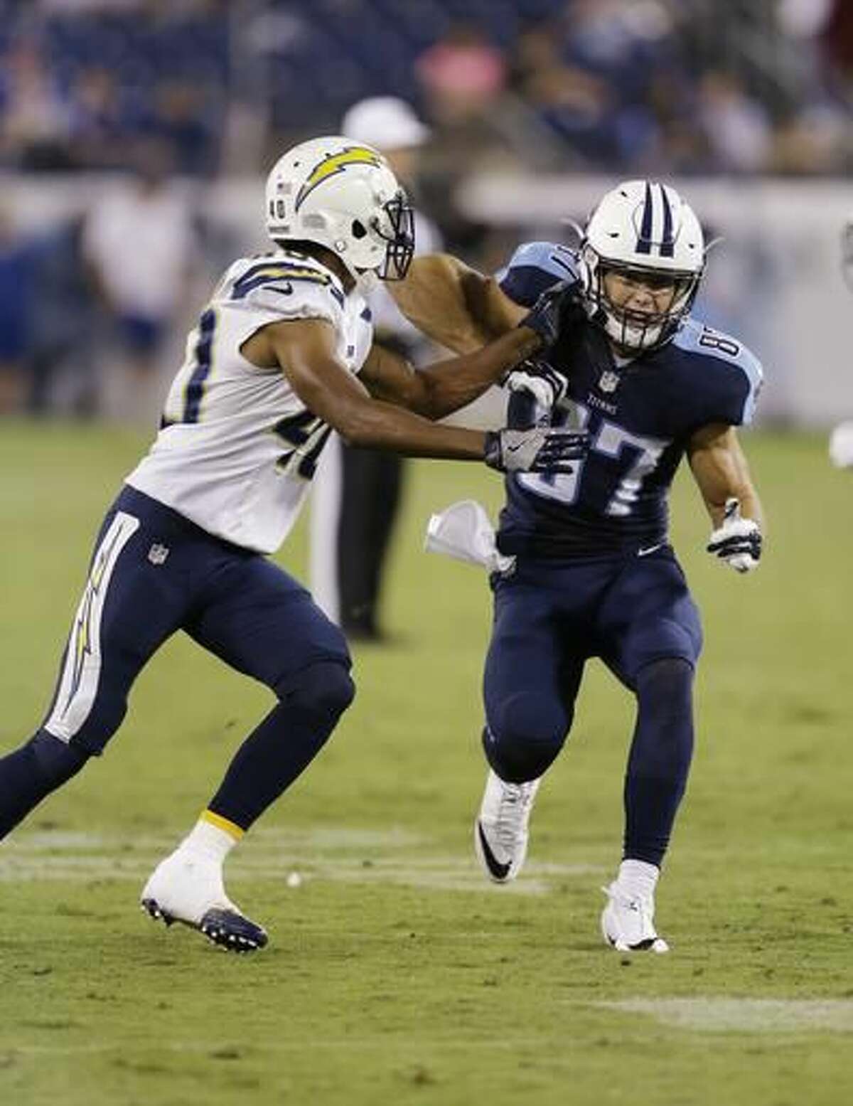 Former Colts intern Horn seeks to make Titans as receiver