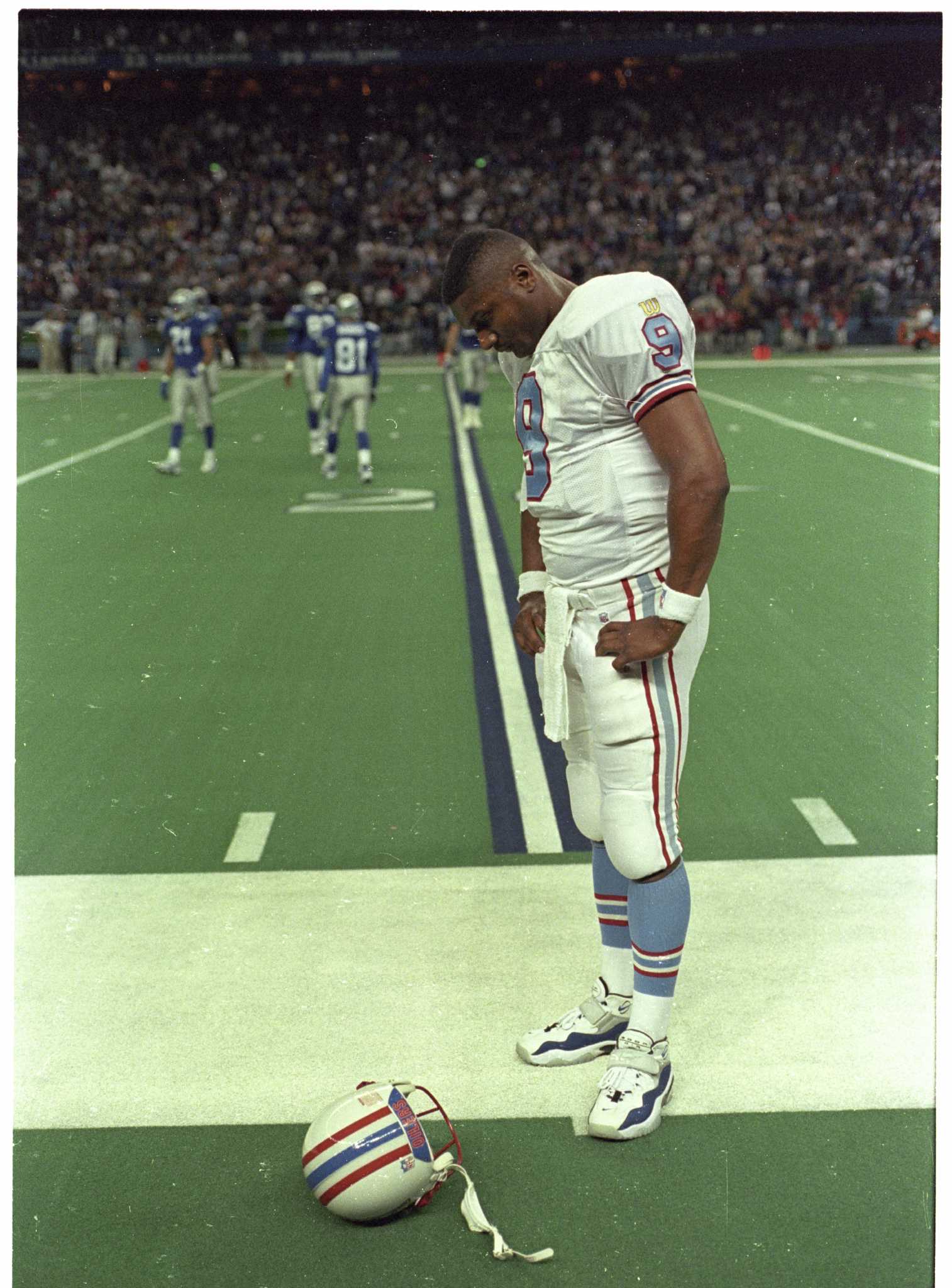 Texas Sports History on X: 25 years ago today, the Houston Oilers played  their final home game in Houston inside the Astrodome before moving with  owner Bud Adams to Tennessee in 1997.