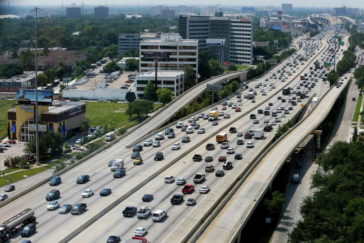The report by TRIP, based in Washington, looked at major roads and freeways, finding 60 percent of Houston's major thoroughfares are in poor or mediocre condition, ranking 34th out of 70 metro areas.