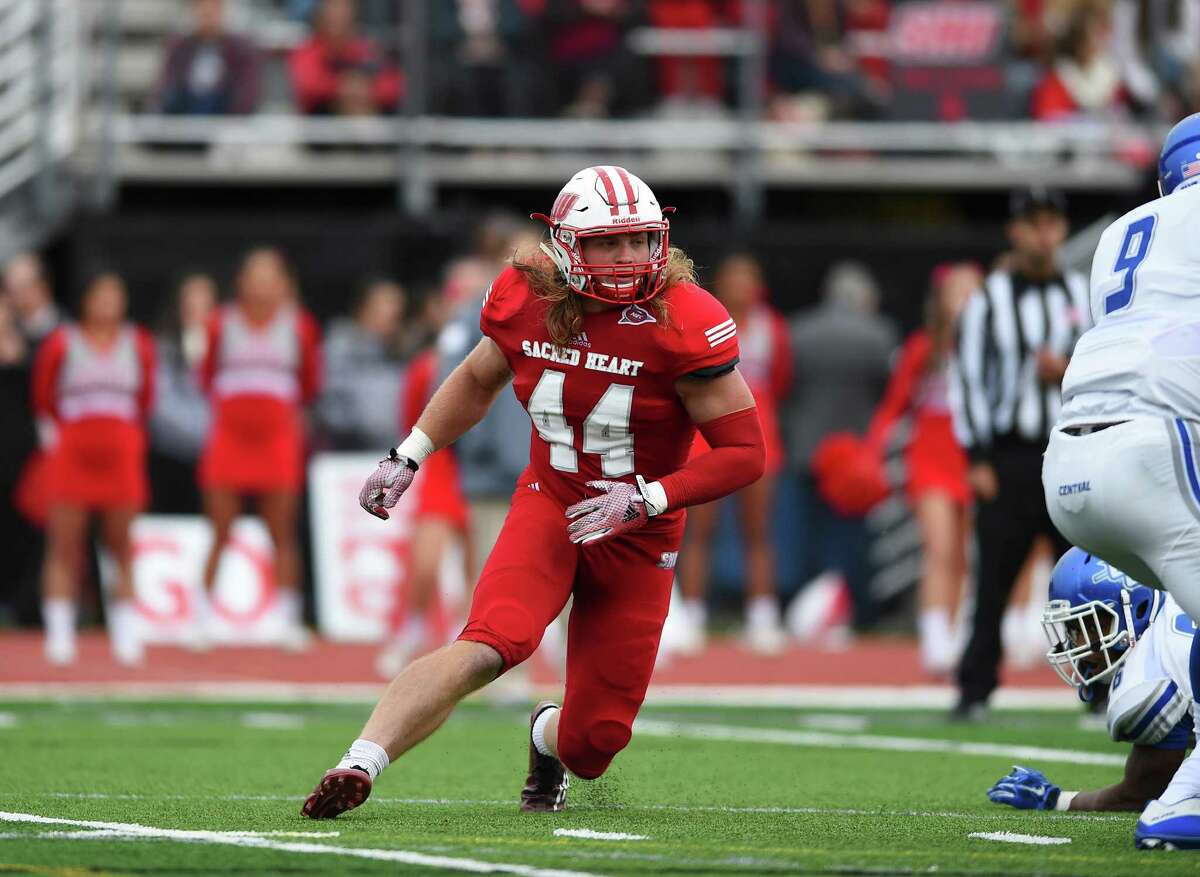 College Football: Sacred Heart preview