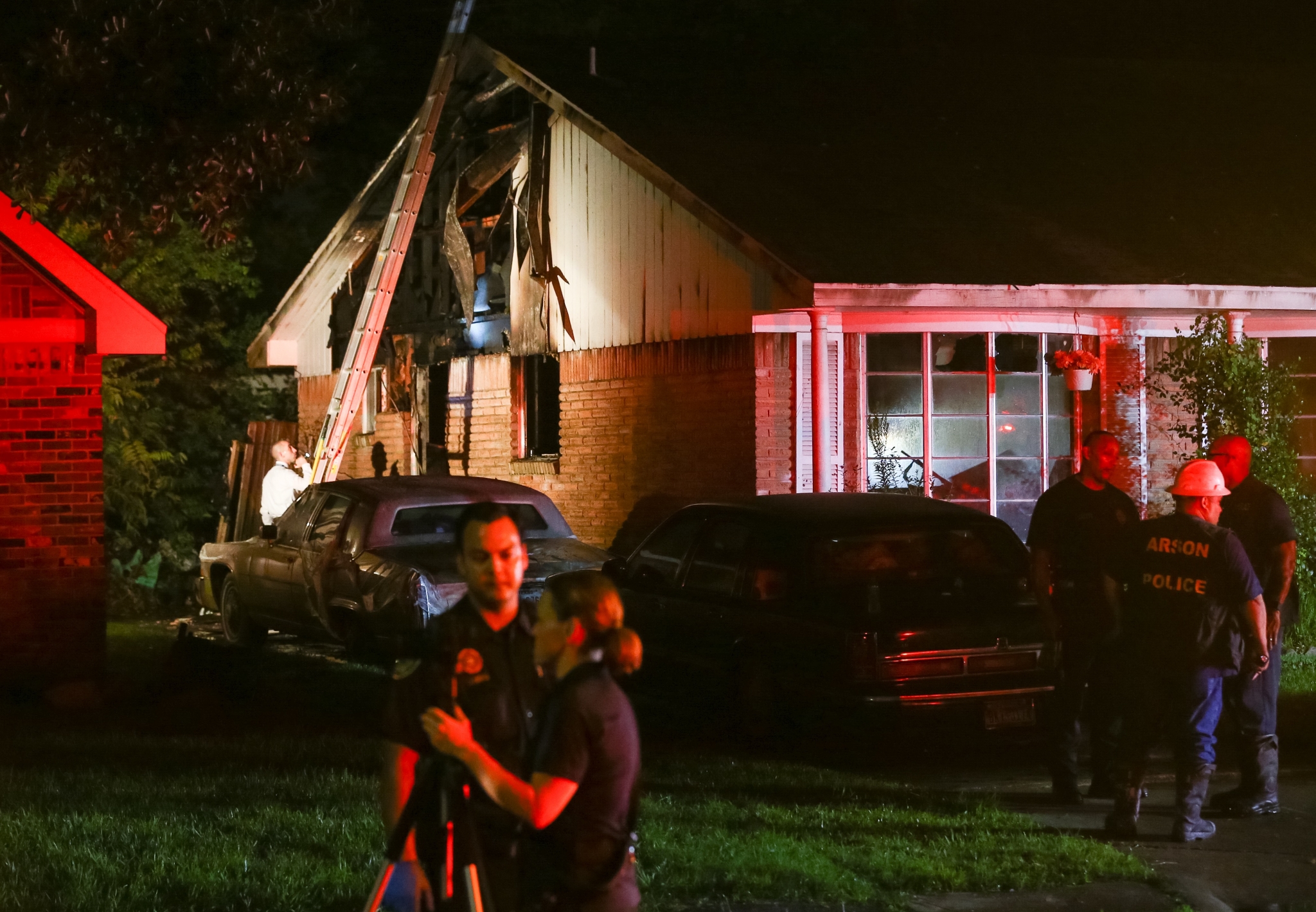 House fire kills 1 person, injures another