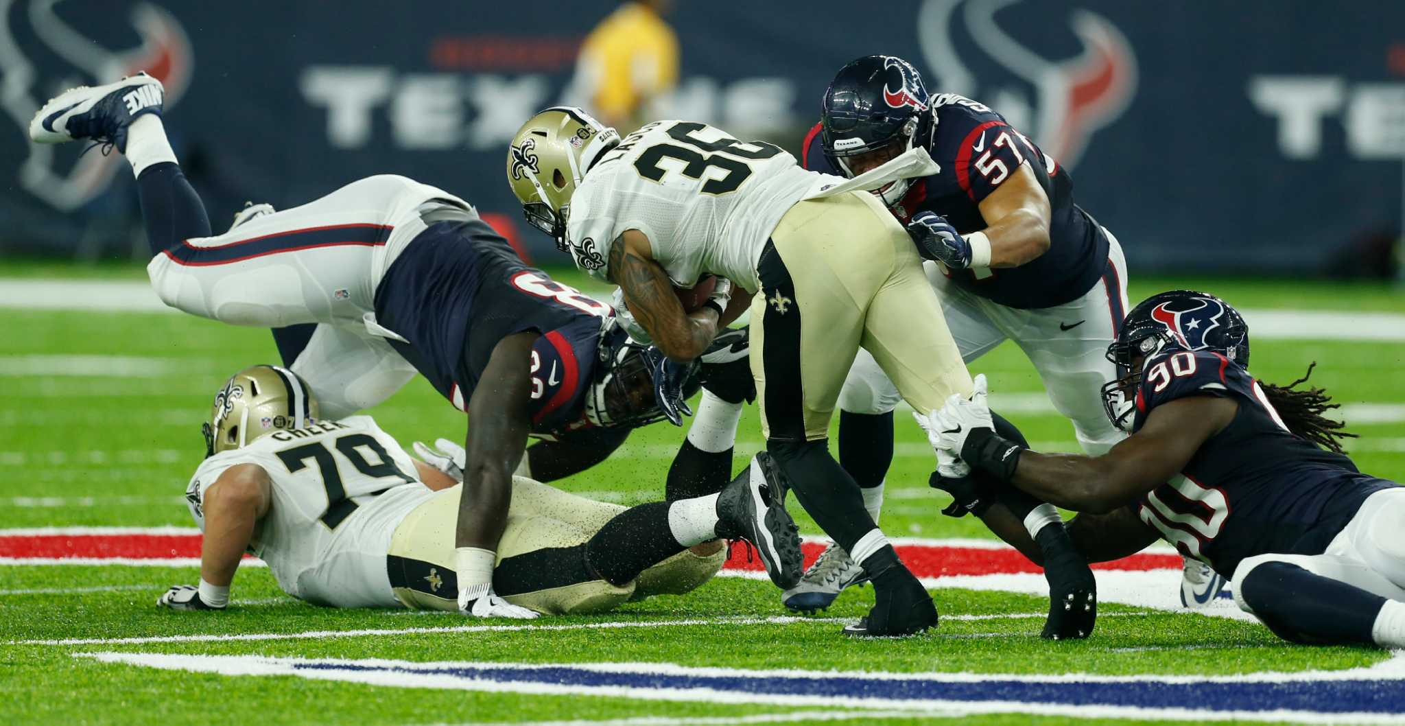 Texans linebacker Brian Cushing shines in preseason debut