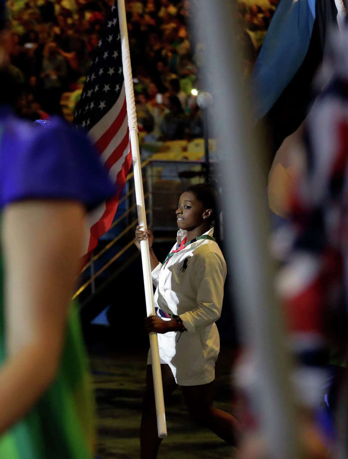 Simone Biles Carries Us Flag In Closing Ceremony To Cap Memorable Olympics In Rio 3263