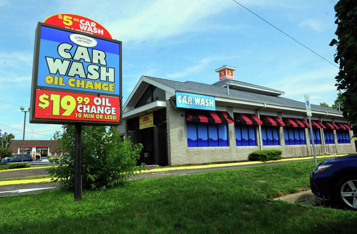 Car wash tosses wet towel on Stratford High expansion