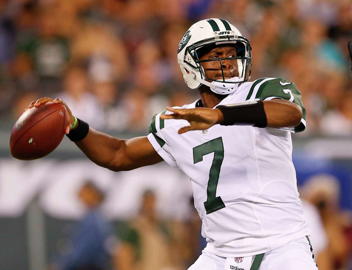 EAST RUTHERFORD, NJ - AUGUST 11: Quarterback Geno Smith of the New York Jets attempts a pass during the second quarter of an NFL preseason game against the Jacksonville Jaguars at MetLife Stadium on August 11, 2016 in East Rutherford, New Jersey. (Photo by Rich Schultz/Getty Images) ORG XMIT: 657838141