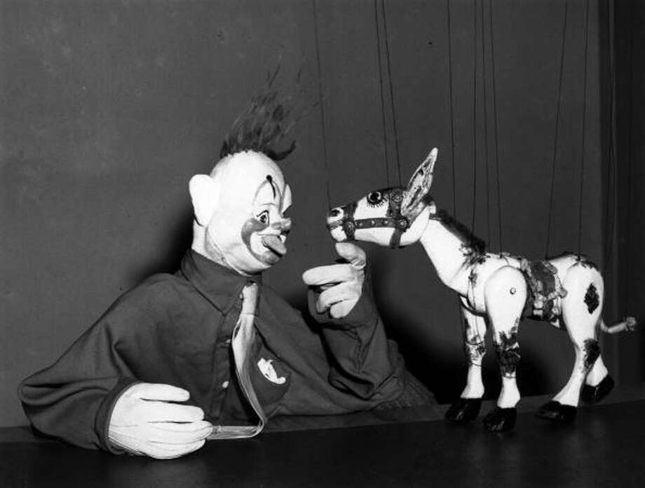 Clown allegedly attempted to shoot teen during home invasion on the