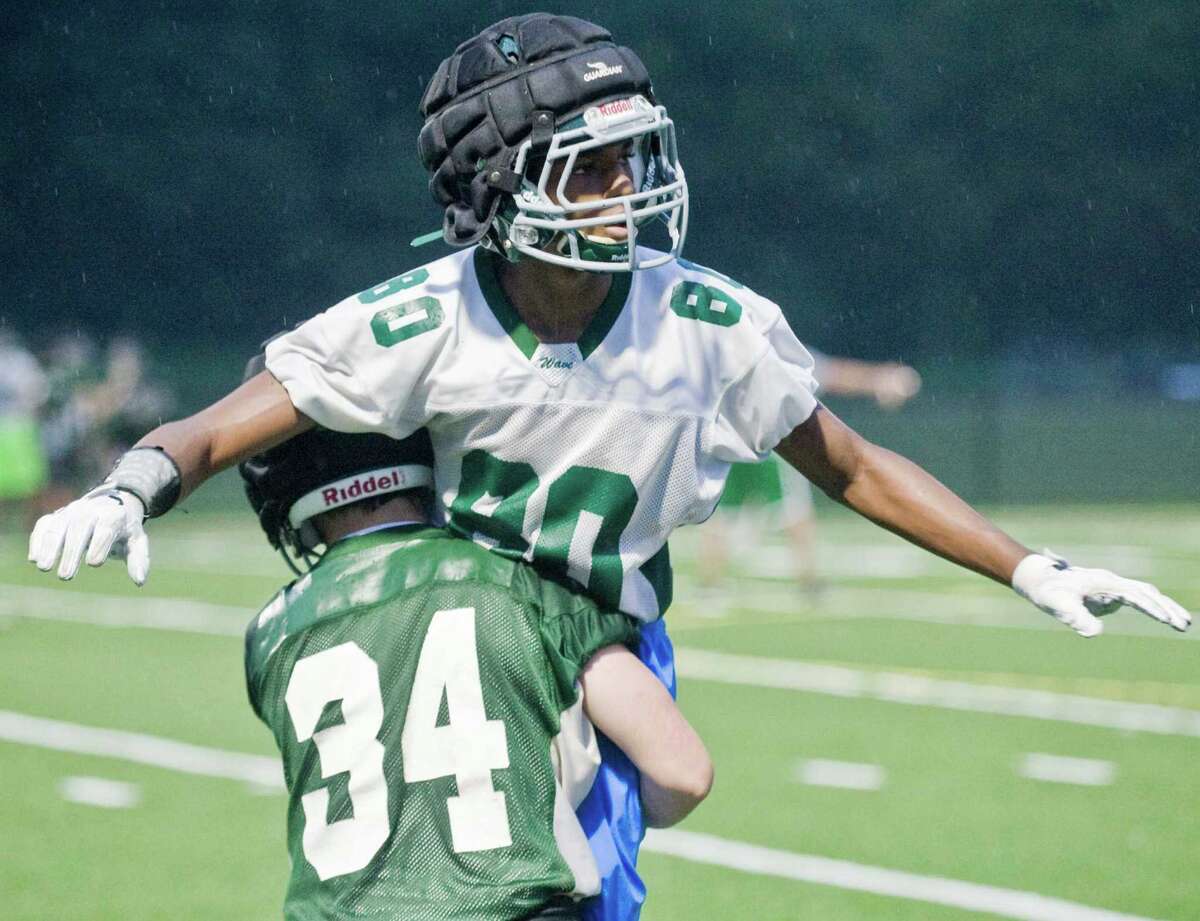 New Milford football team determined to make history, not repeat it