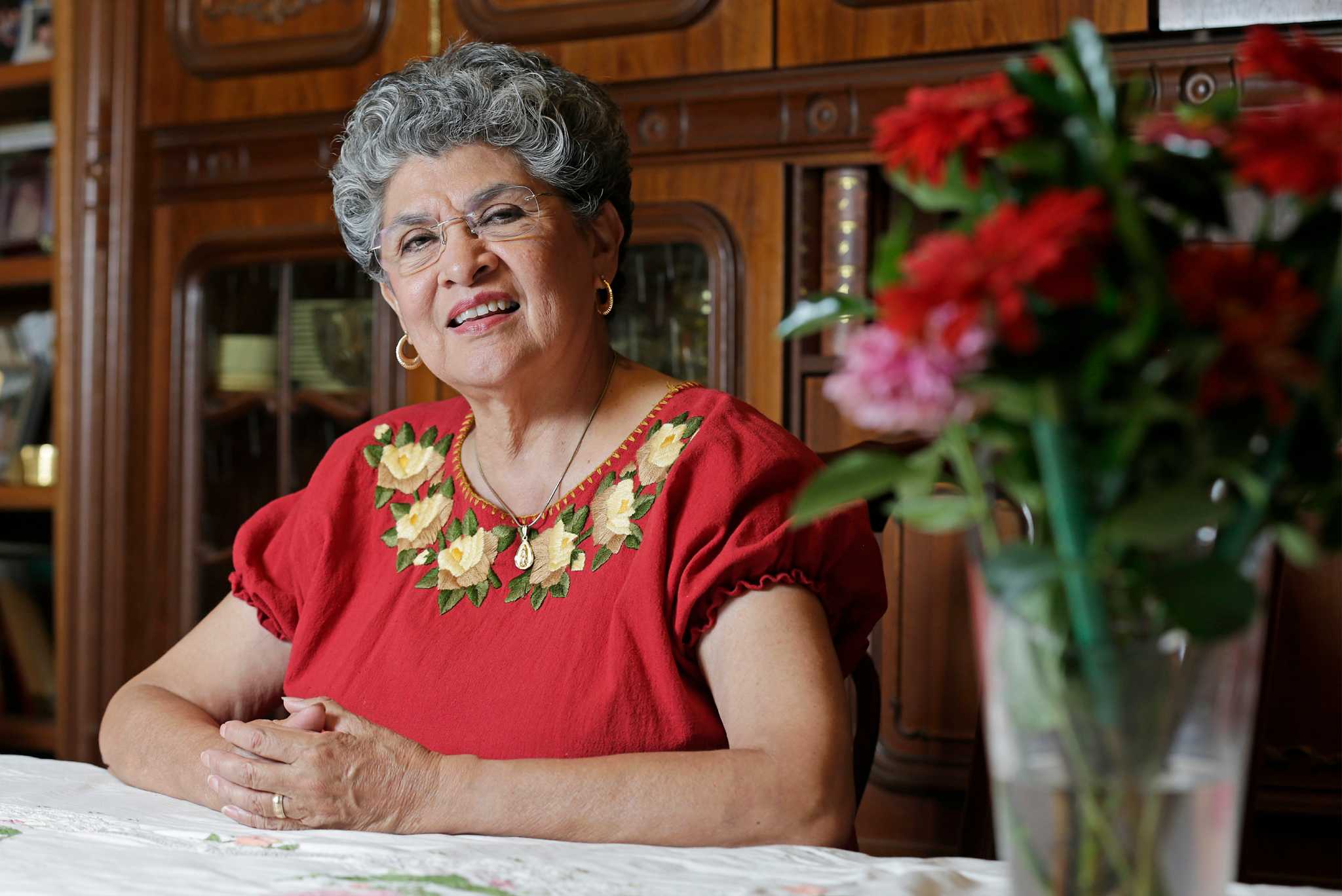 Three honored at Hispanic journalists gala