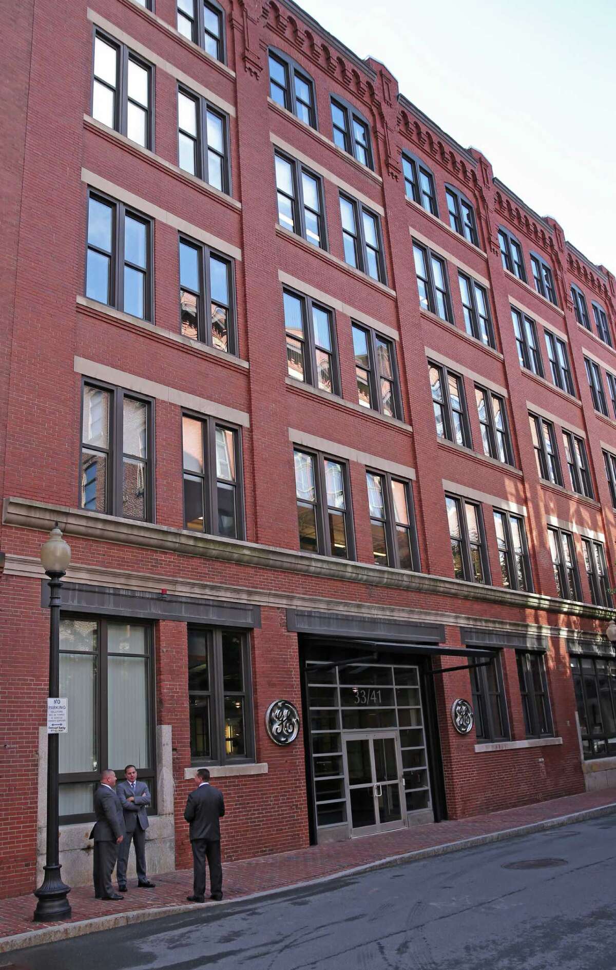 General Electric celebrates first day in Boston