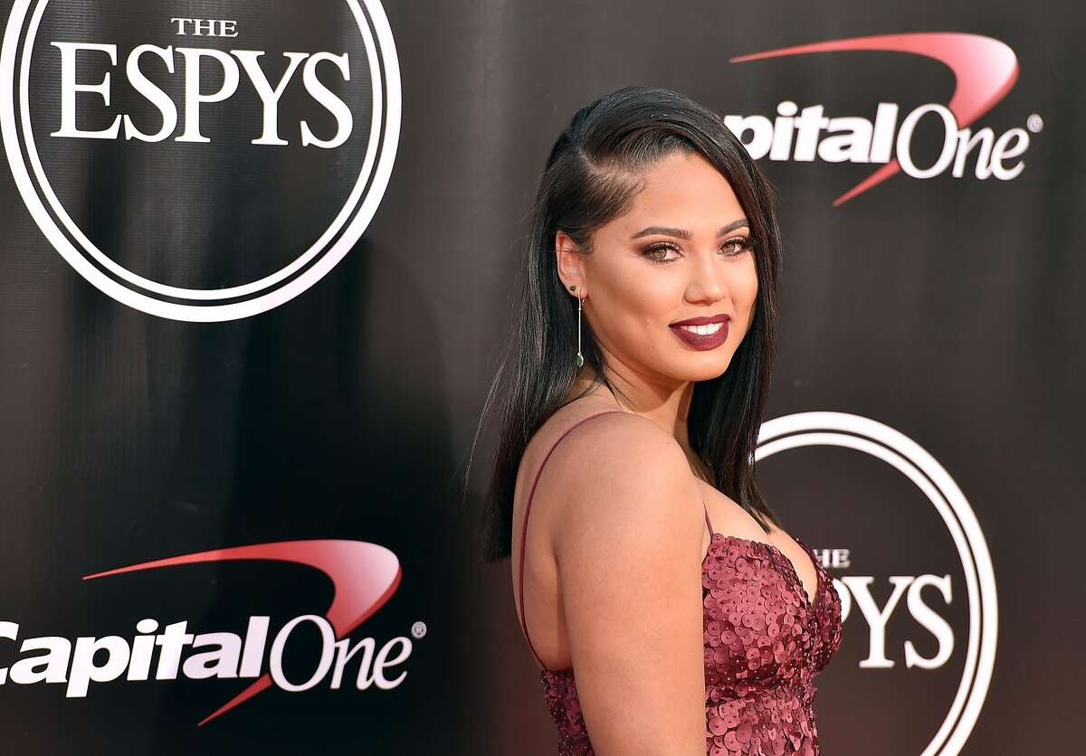 Ayesha Curry arrives at the ESPY Awards at the Microsoft Theater on Wednesday, July 13, 2016, in Los Angeles. (Photo by Jordan Strauss/Invision/AP)