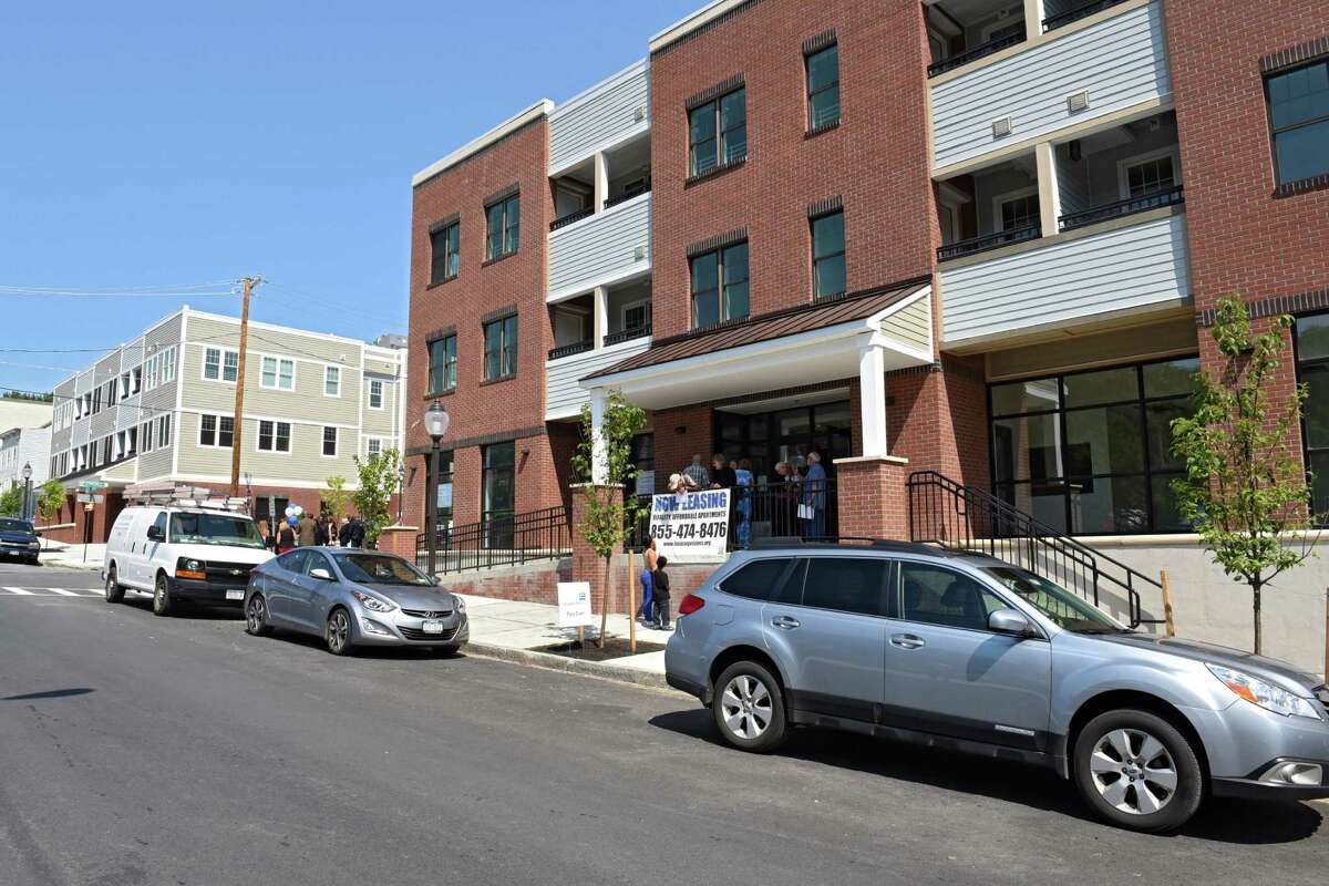 Photos Sheridan Hollow apartments