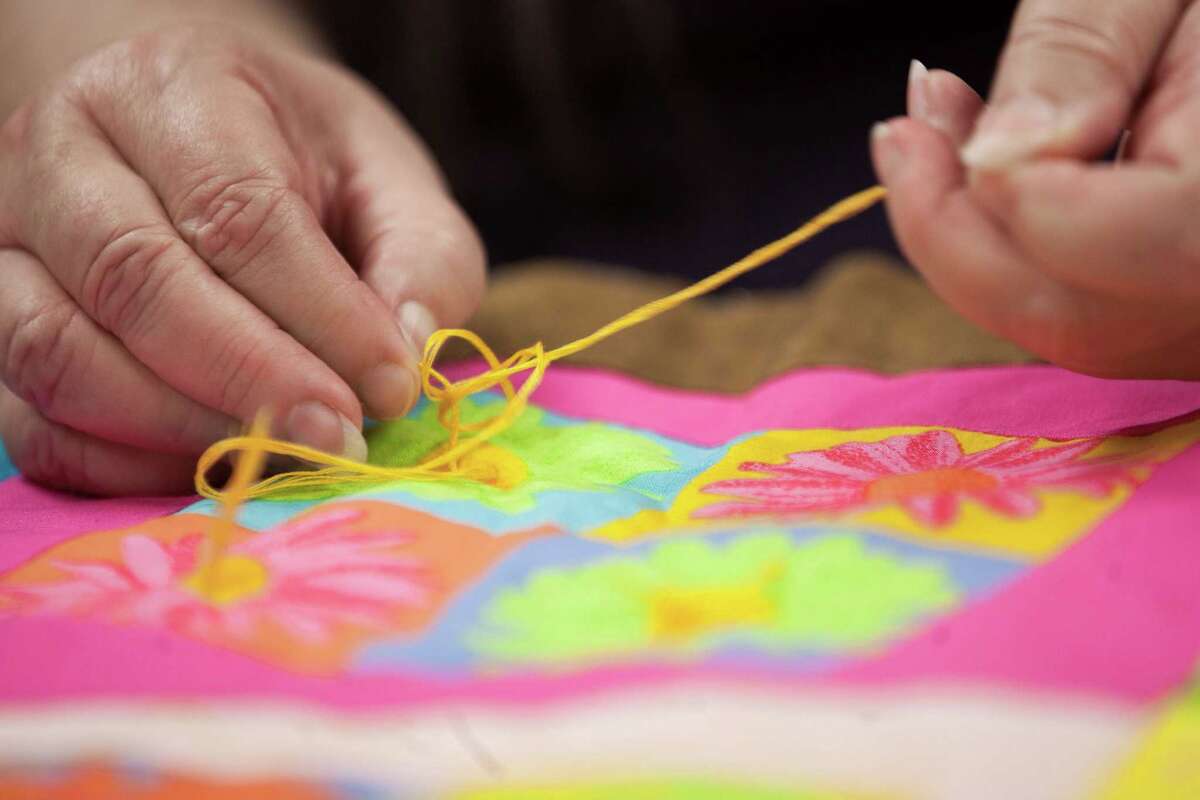 San Antonio’s ‘QuiltaBeasts’ notches its 1,000th quilt