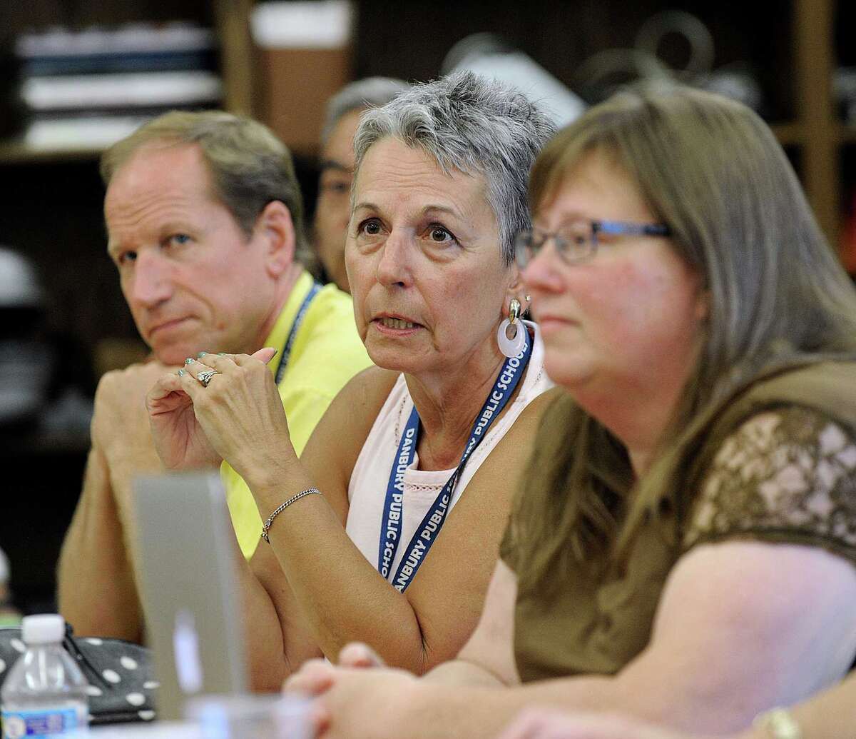 Sen. Murphy talks education law with Danbury school leaders