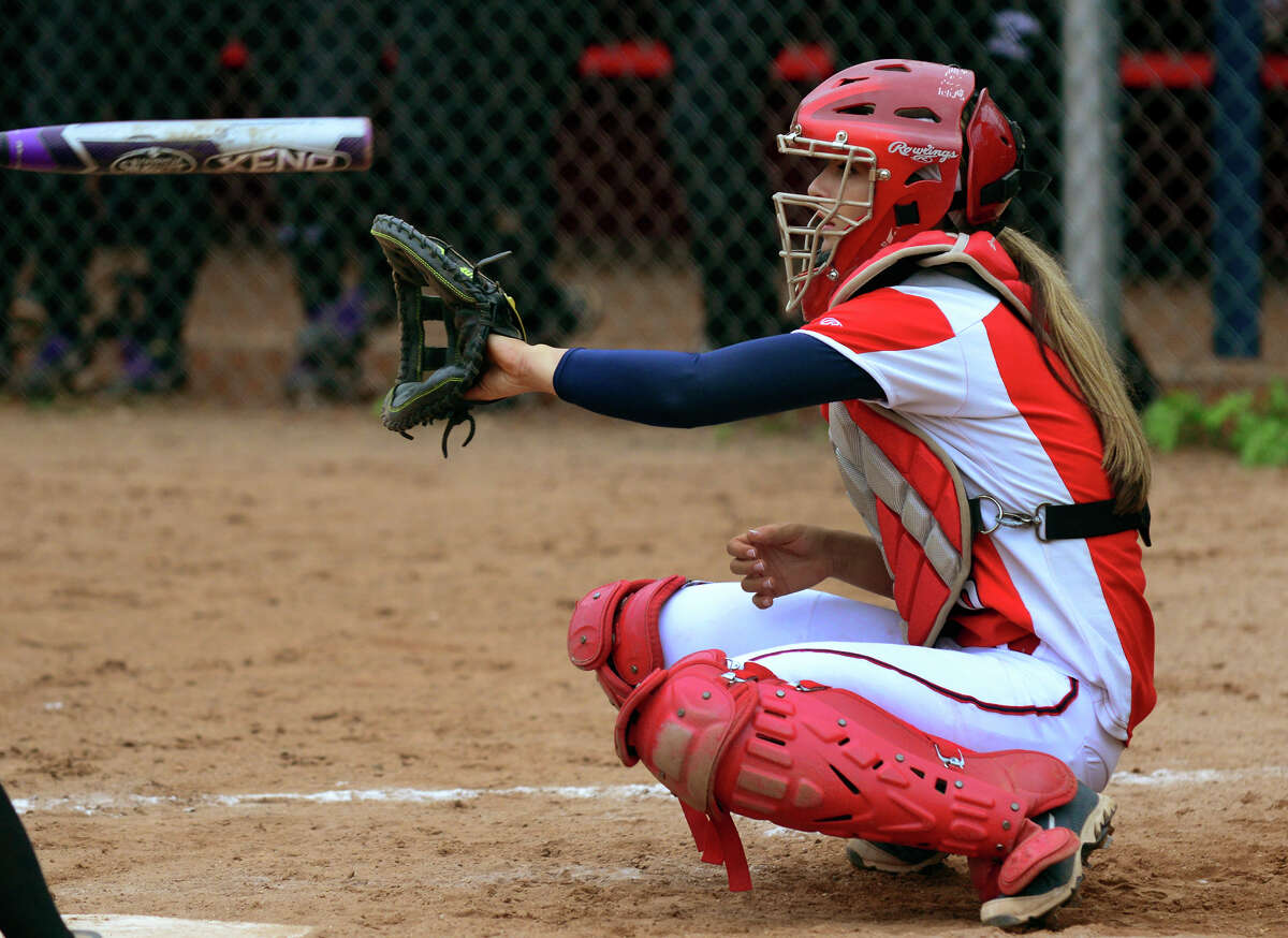 Danielle Kemp, 19, softball star, dies from brain tumor