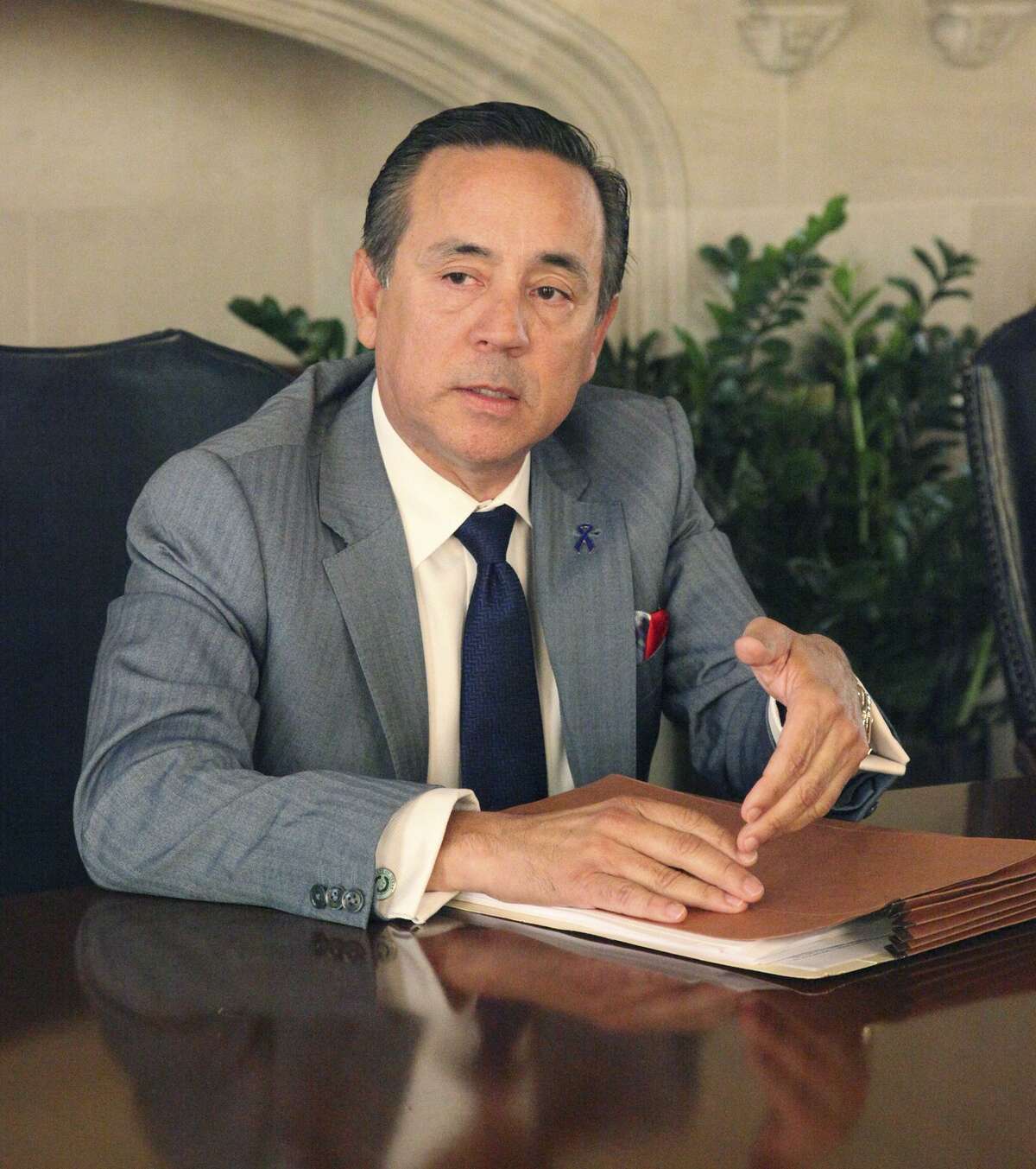 State Sen. Carlos Uresti has said he was contacted by the FBI “as a witness” in an investigation of bankrupt frac-sand company FourWinds and its one-time CEO Stan Bates.