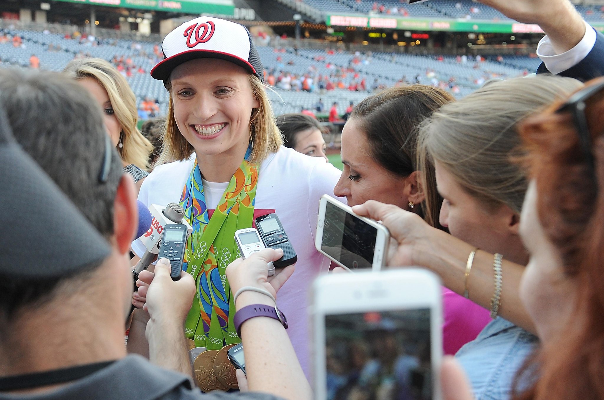 World Series 2019: Celebs Cheering for the Washington Nationals, From Bill  Nye to Jon Bernthal (Photos)