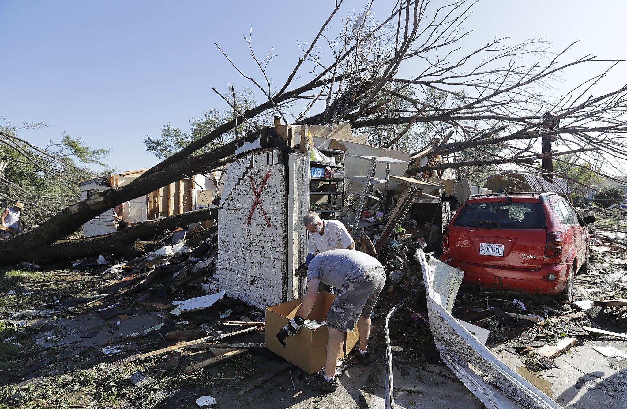 Several tornadoes hit Indiana, Ohio; no serious injuries reported