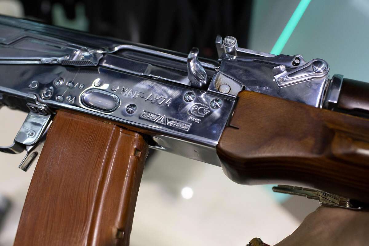 This Souvenir AK-47 Purchased in the Moscow Airport Will Make Your Trip to  Russia Unforgettable – Foreign Policy