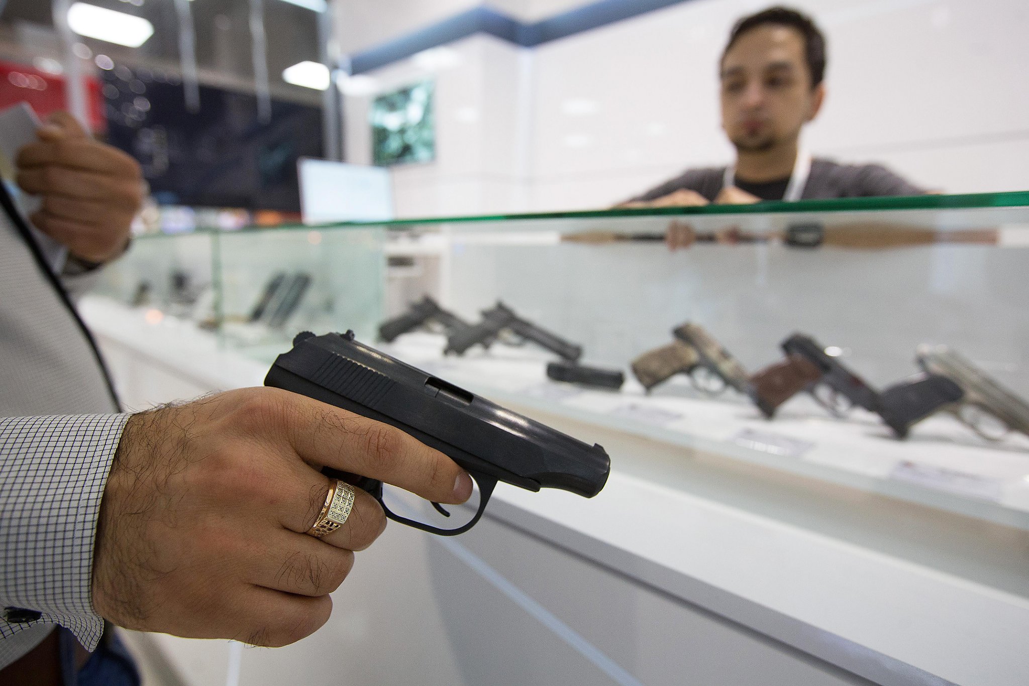 Kalashnikov store opens at Moscow airport