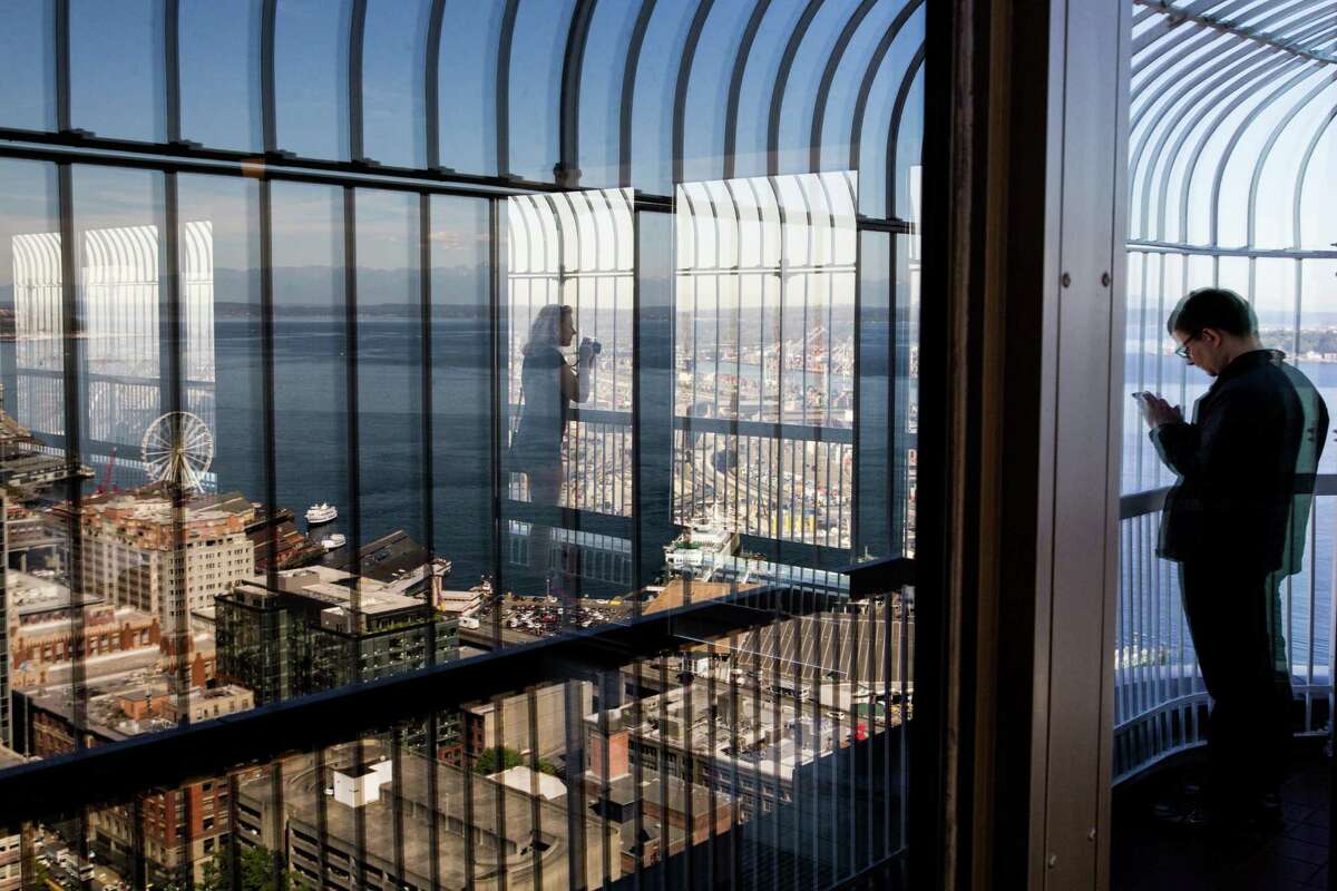 Views from the 35th floor: Smith Tower tours begin anew