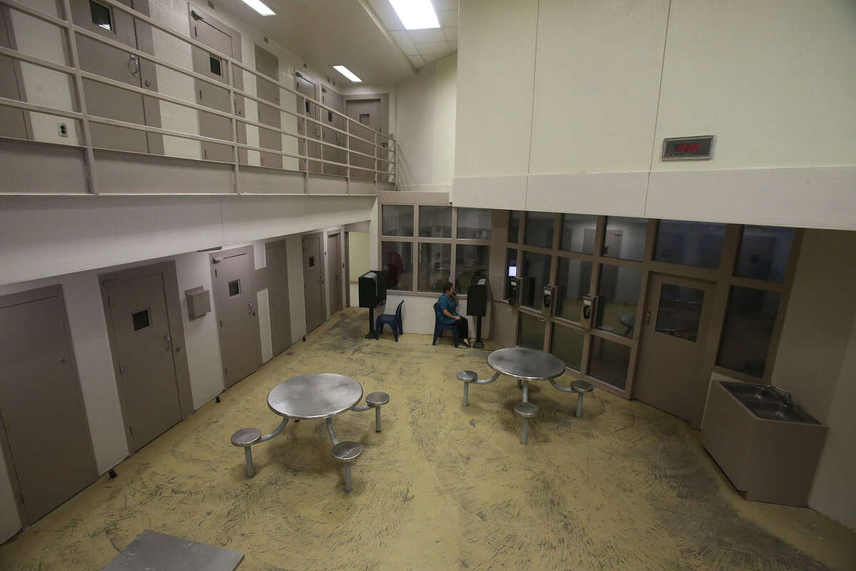 41yearold Bexar County Jail inmate dies after guard finds her