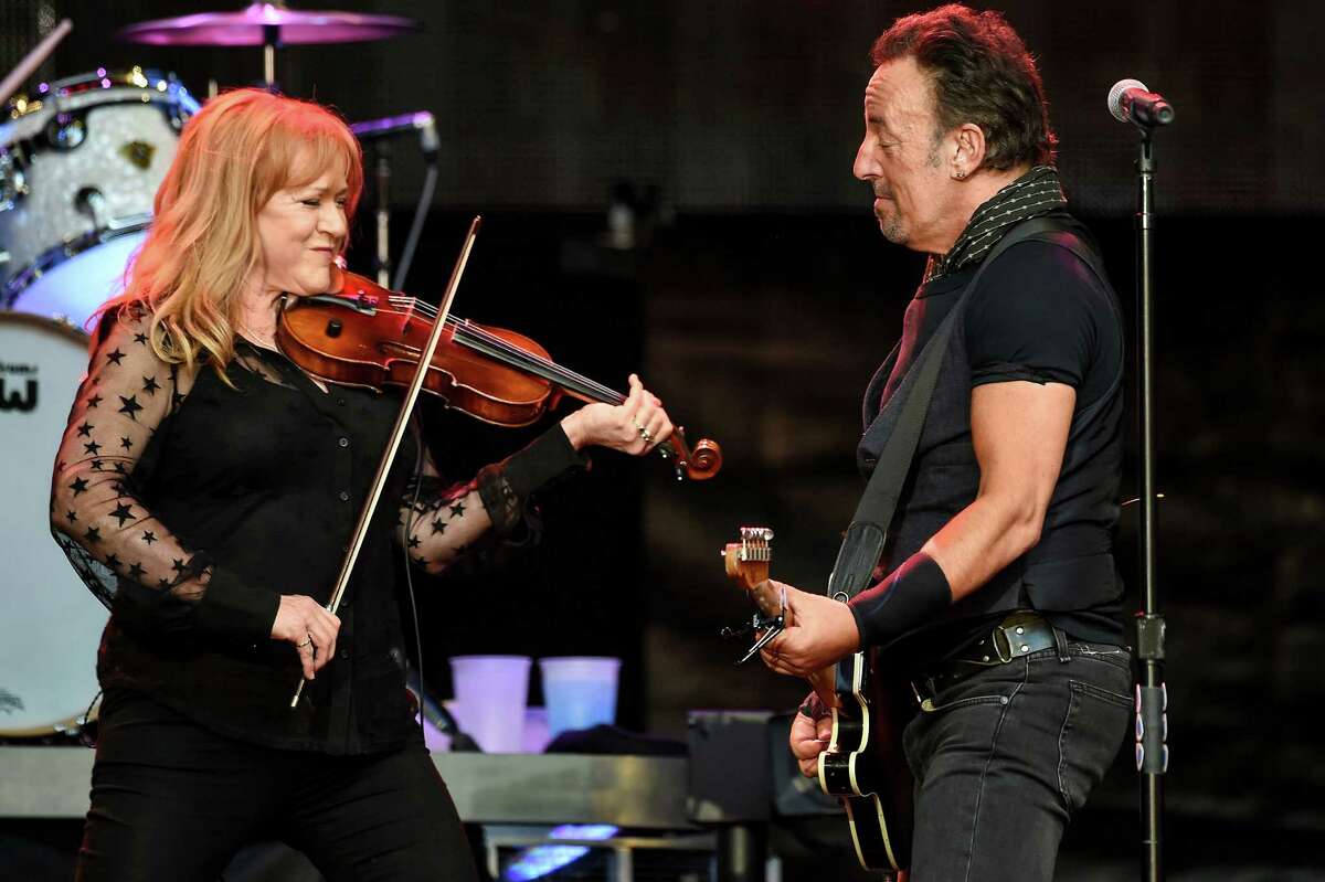 Stratford man paying settlement to Springsteen violinist
