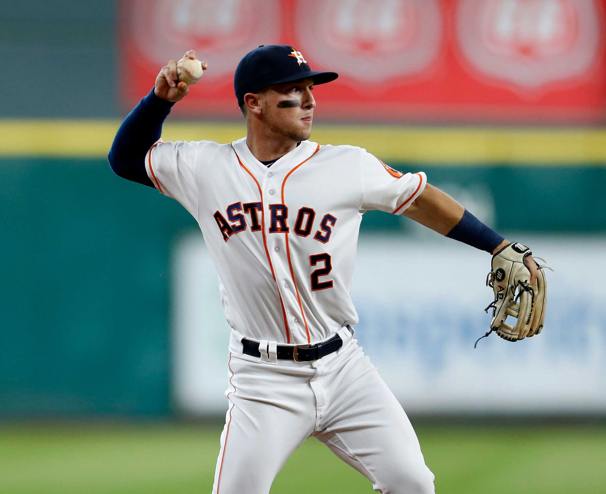 Morgan Ensberg of the Houston Astros attempts to field a groud