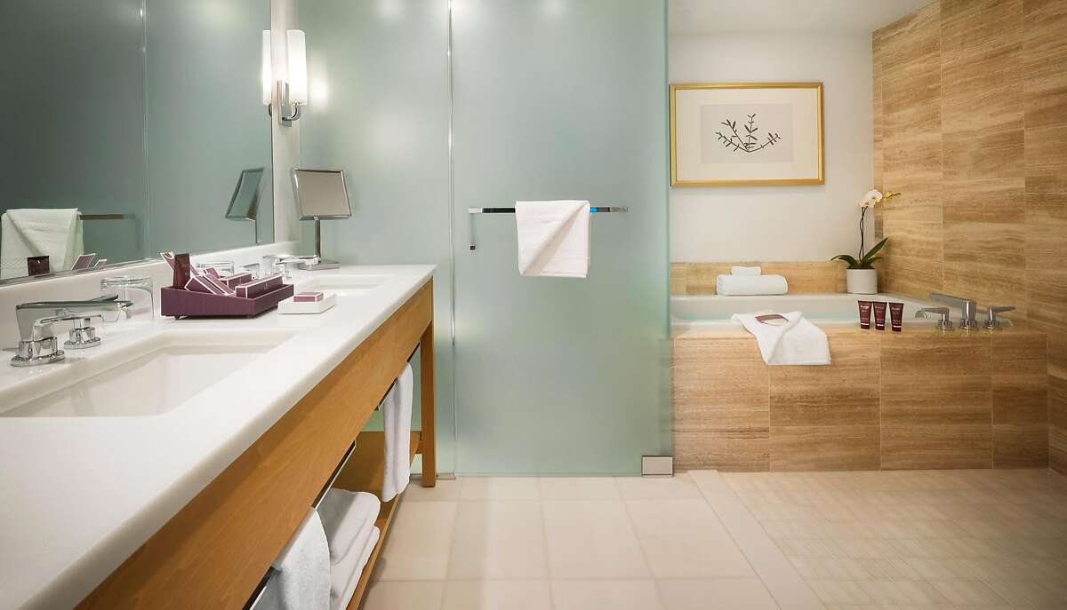 As the name implies, units in the Ritz-Carlton Residences, Waikiki Beach, are residential-sized accommodations, with spacious bathrooms and high-end kitchen and laundry appliances.