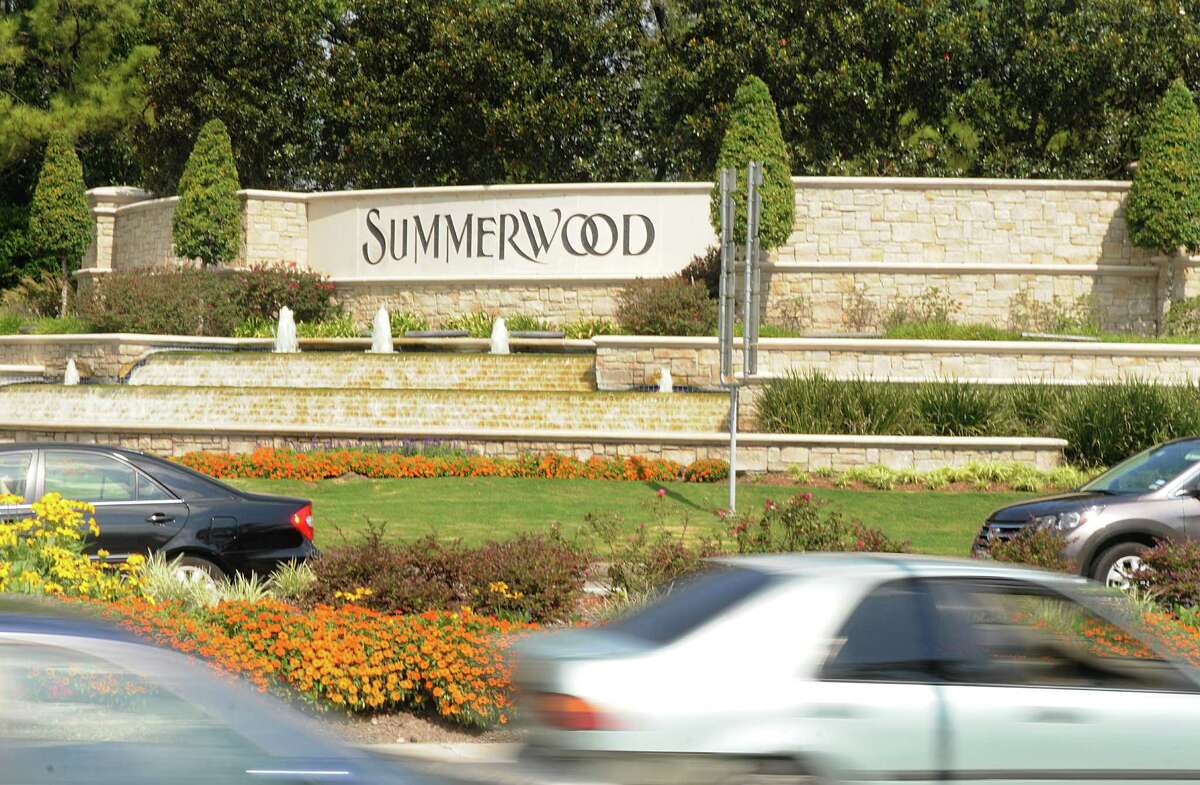 Neighborhoods Light shines on Summerwood