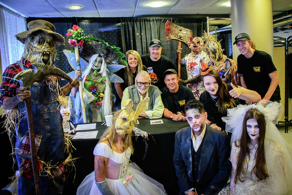 Connecticut Horror Fest, hosted by Horror news Network, was held at the Matrix Conference Center in Danbury on August 27, 2016. Fans met horror celebrities, shopped vendors and participated in costume contests. Were you SEEN?