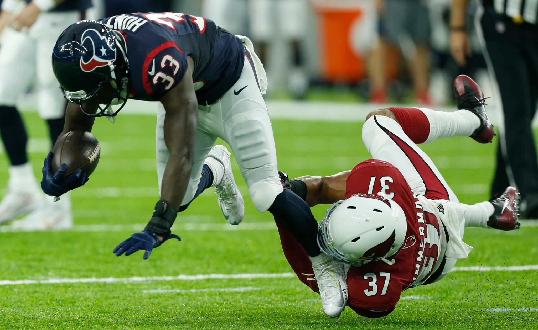 Texans' running game fails to produce against Cardinals