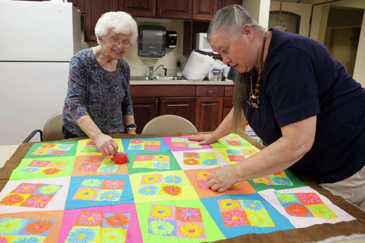 San Antonio’s ‘Quilt-a-Beasts’ logs 1000th quilt for kids