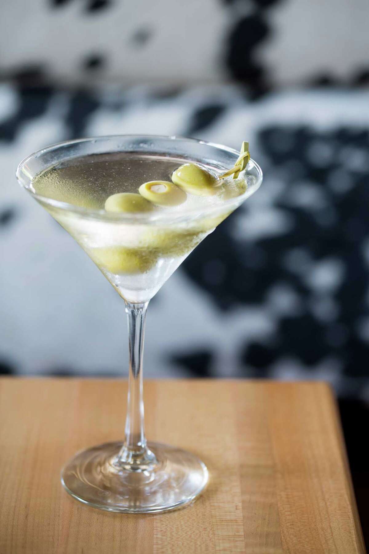 Upscale happy hours riding high in Houston