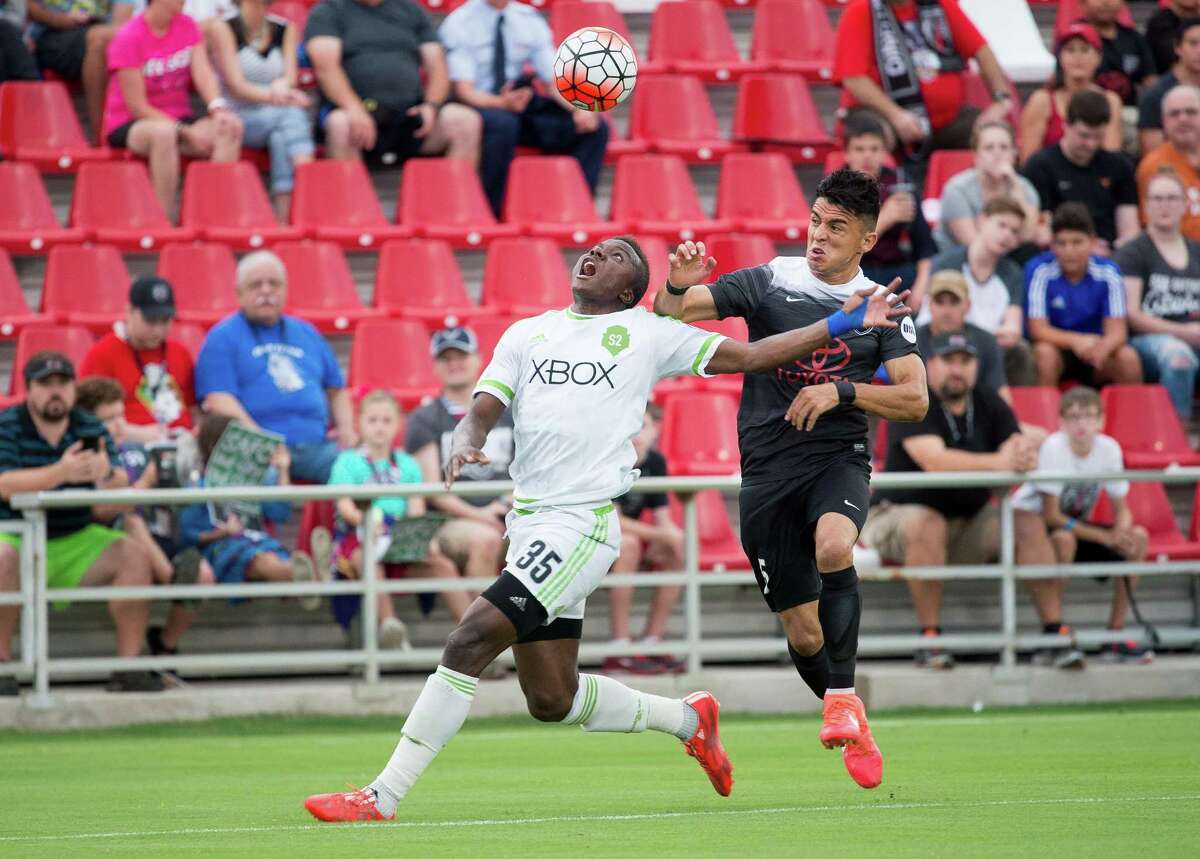 San Antonio FC’s Cesar Elizondo (right) fights for the ball during the first half against Seattle Sounders FC 2 on, Aug. 20, 2016, at Toyota Field in San Antonio.