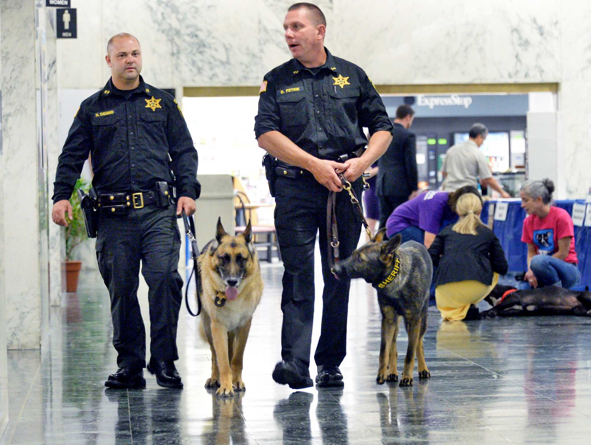 Sheriff Craig Apple: Deputies jump jobs for higher pay