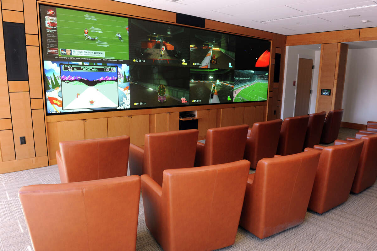 Rabbis bless Sacred Heart dormitory