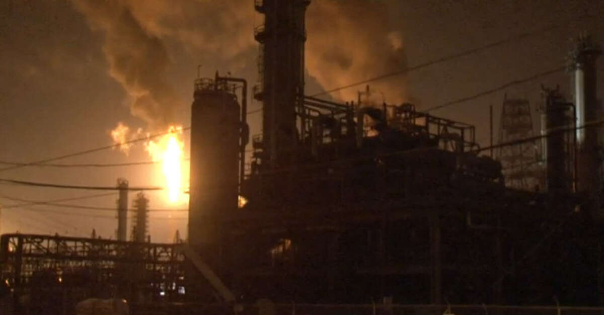 Power restored after outage at LyondellBasell's Houston ...