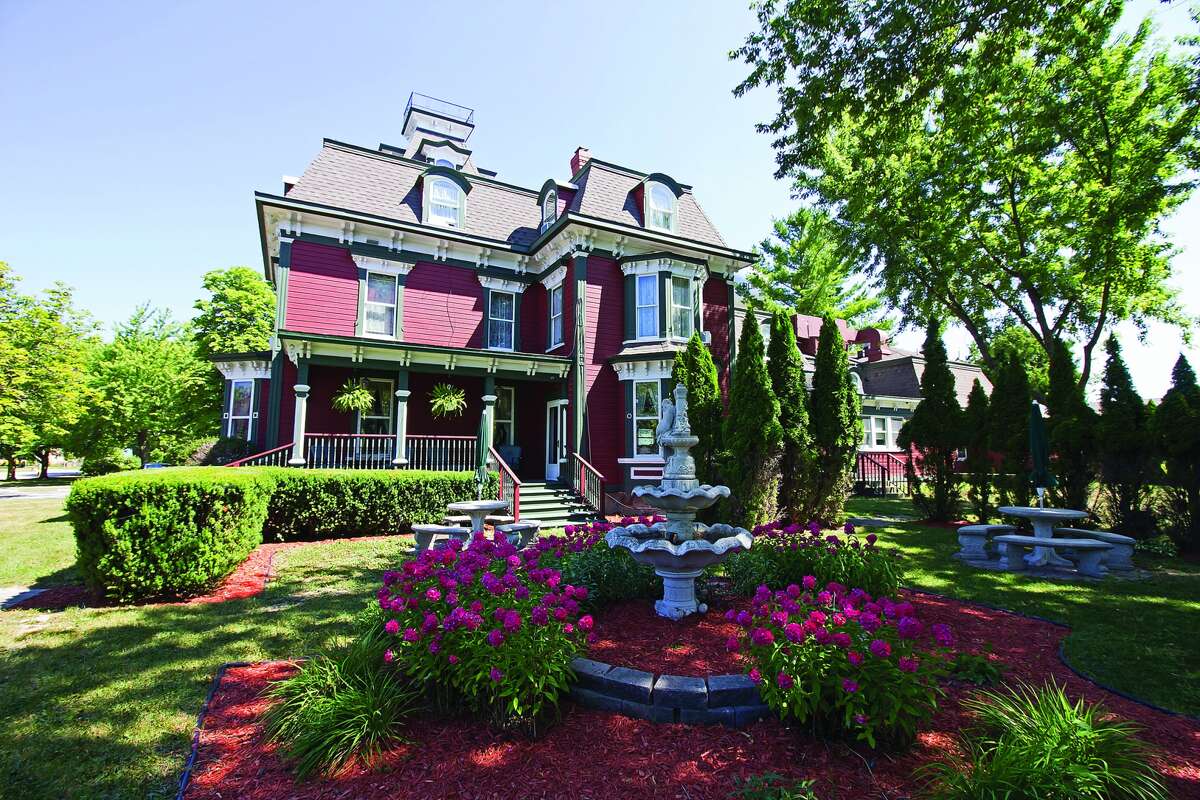 New owners work to restore Garfield Inn to its former glory