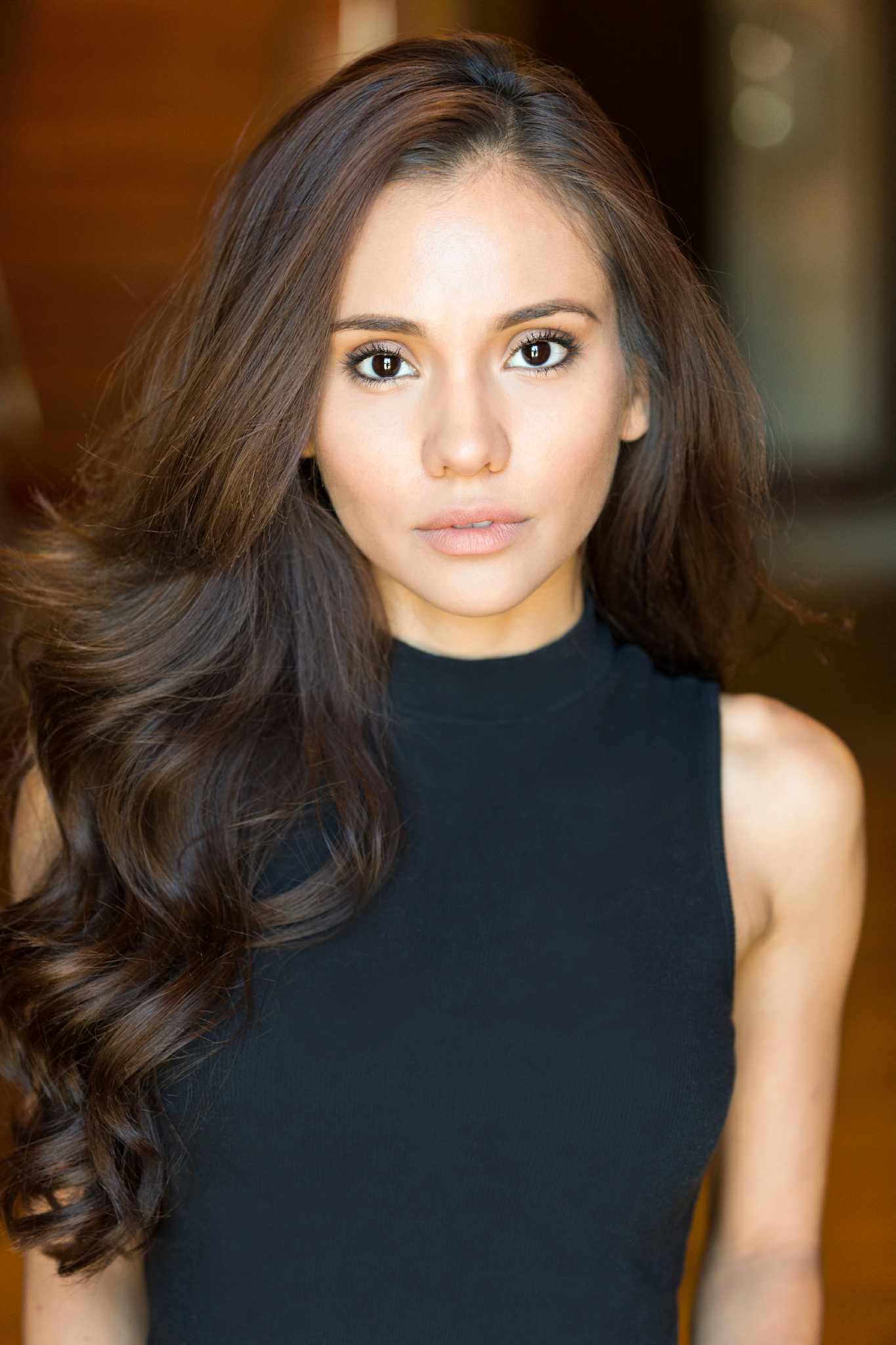 Actress, S.A. native Marycarmen Lopez defends 'Dreamers