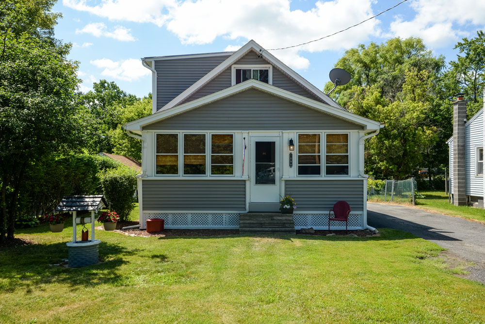 House of the Week Cape Cod in Delmar