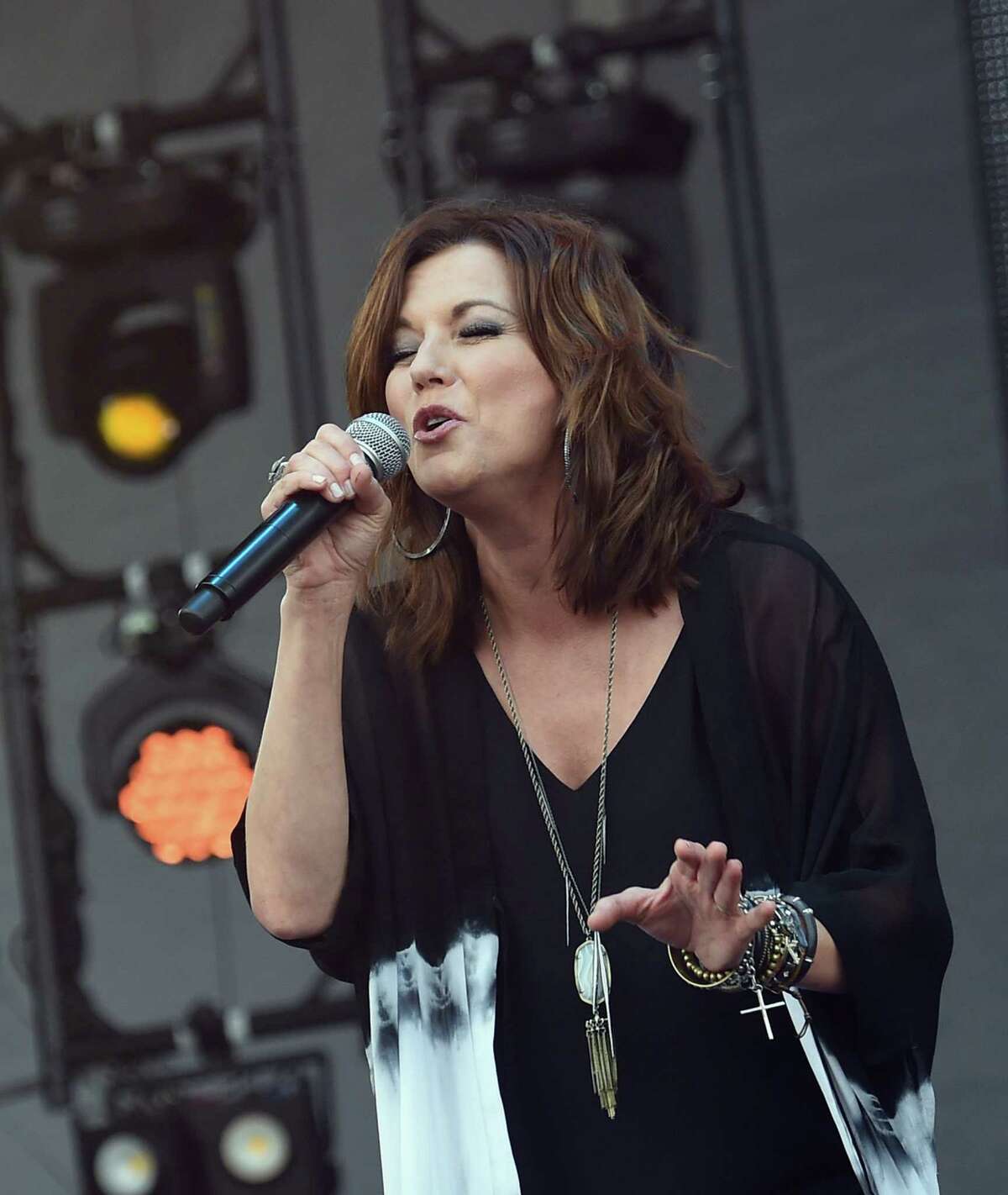PHOTOS: Martina McBride announces Houston-area tour date  Martina McBride will perform at the Smart Financial Center in Sugar Land on Dec. 8 during her recently-announced Christmas tour.  >>> See more anticipated concerts in Houston this year in the slideshow 