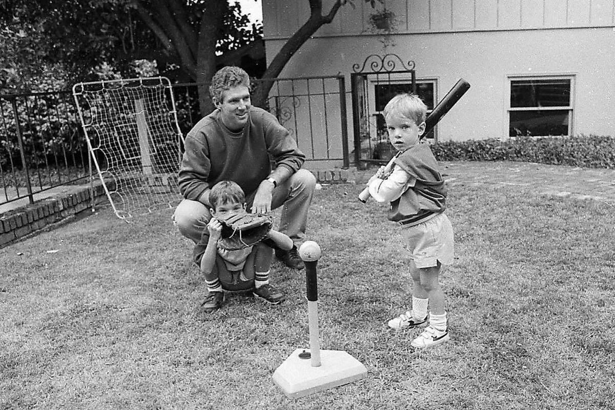 Mike Krukow and family in 1986.