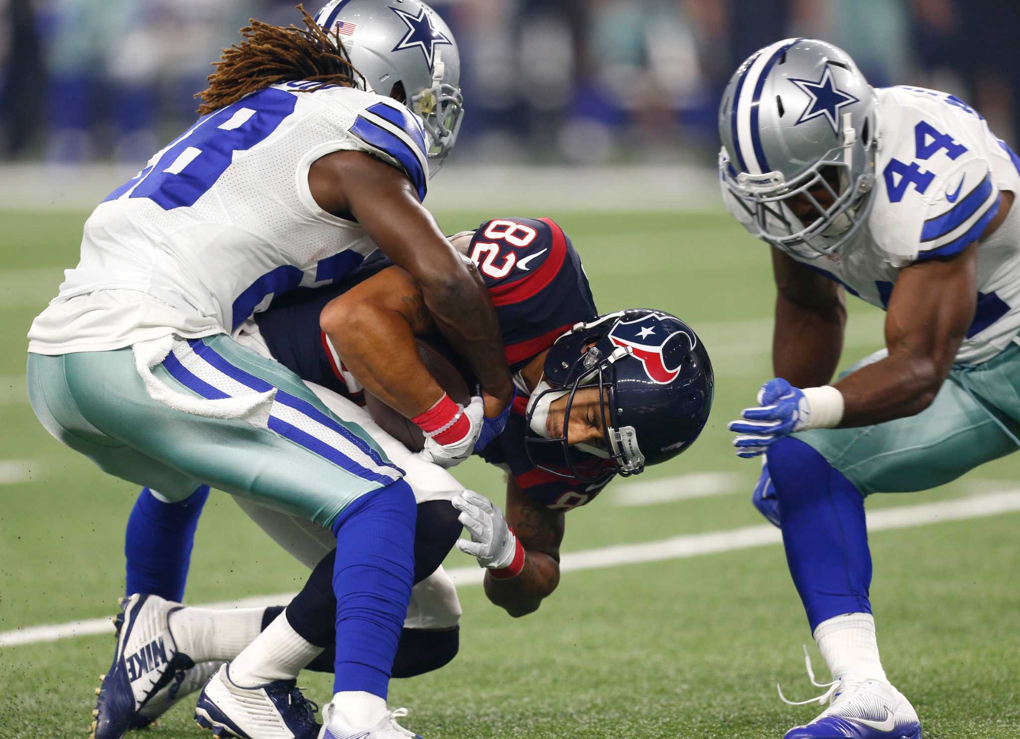 Dallas Cowboys: Can Jameill Showers finally crack the 53-man roster?