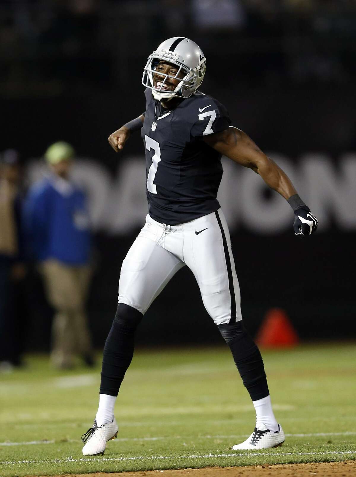 Raiders defensive back David Amerson pushing for spot in starting lineup