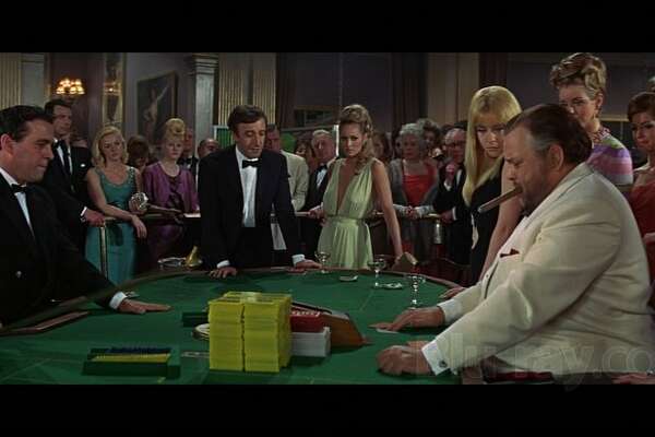 Casino royale 1967 vs 2006