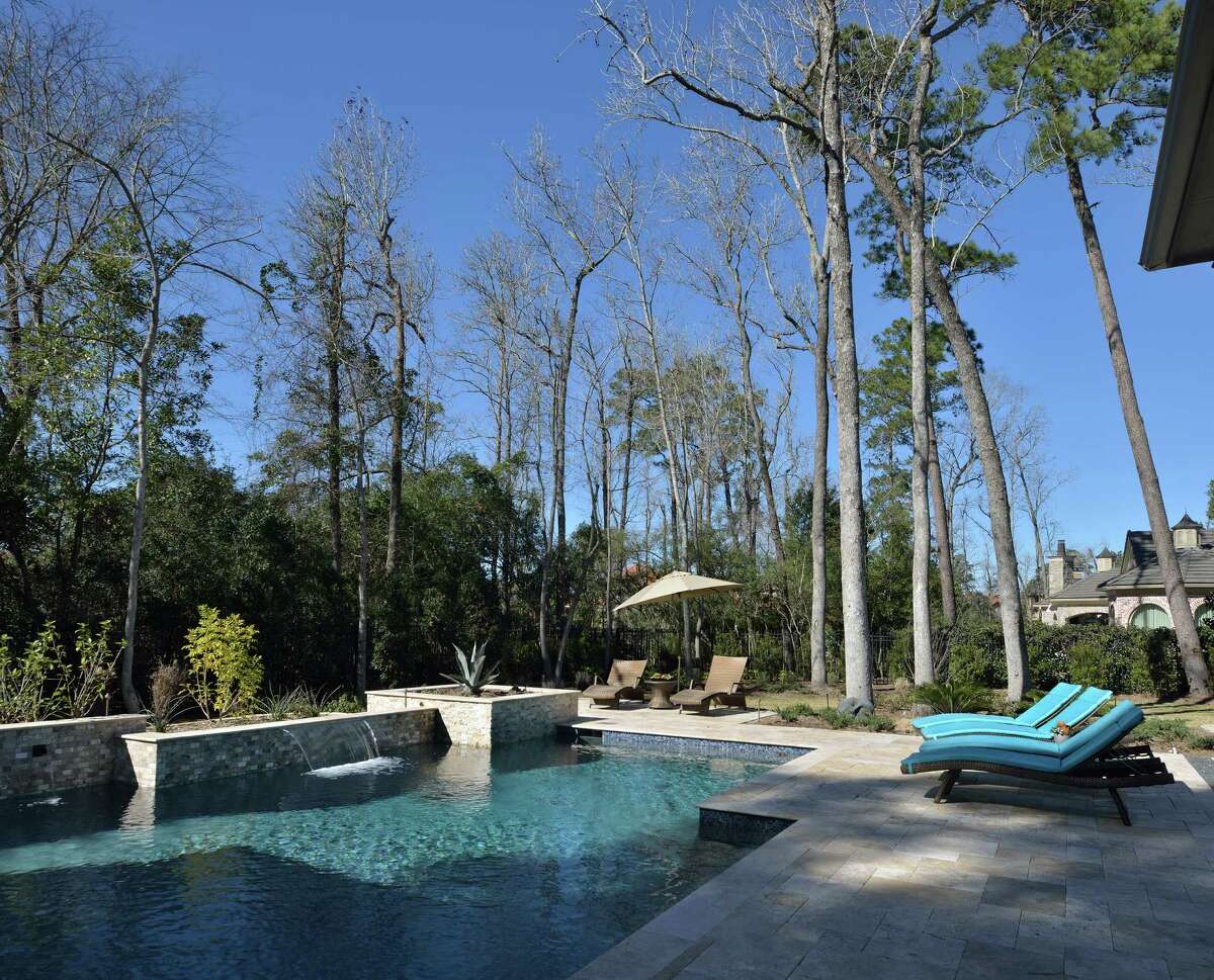 Art takes center stage in spacious Kingwood home