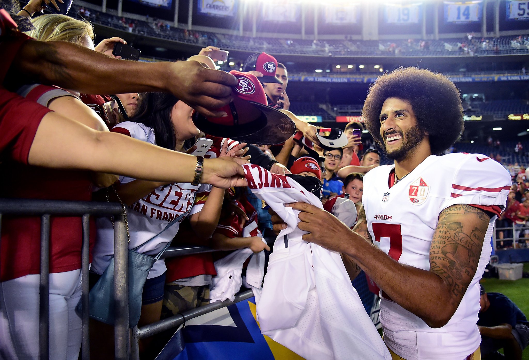 Kaepernick's Anthem Controversy Has Pushed His Jersey Sales Into NFL's Top  Three